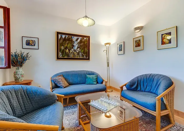 Family House Lana Osor